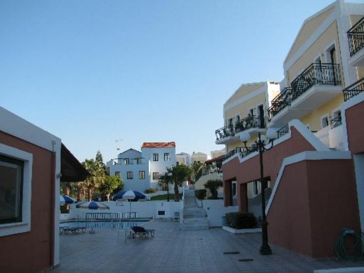 Camari Garden Hotel Apartments Gerani  Exterior photo